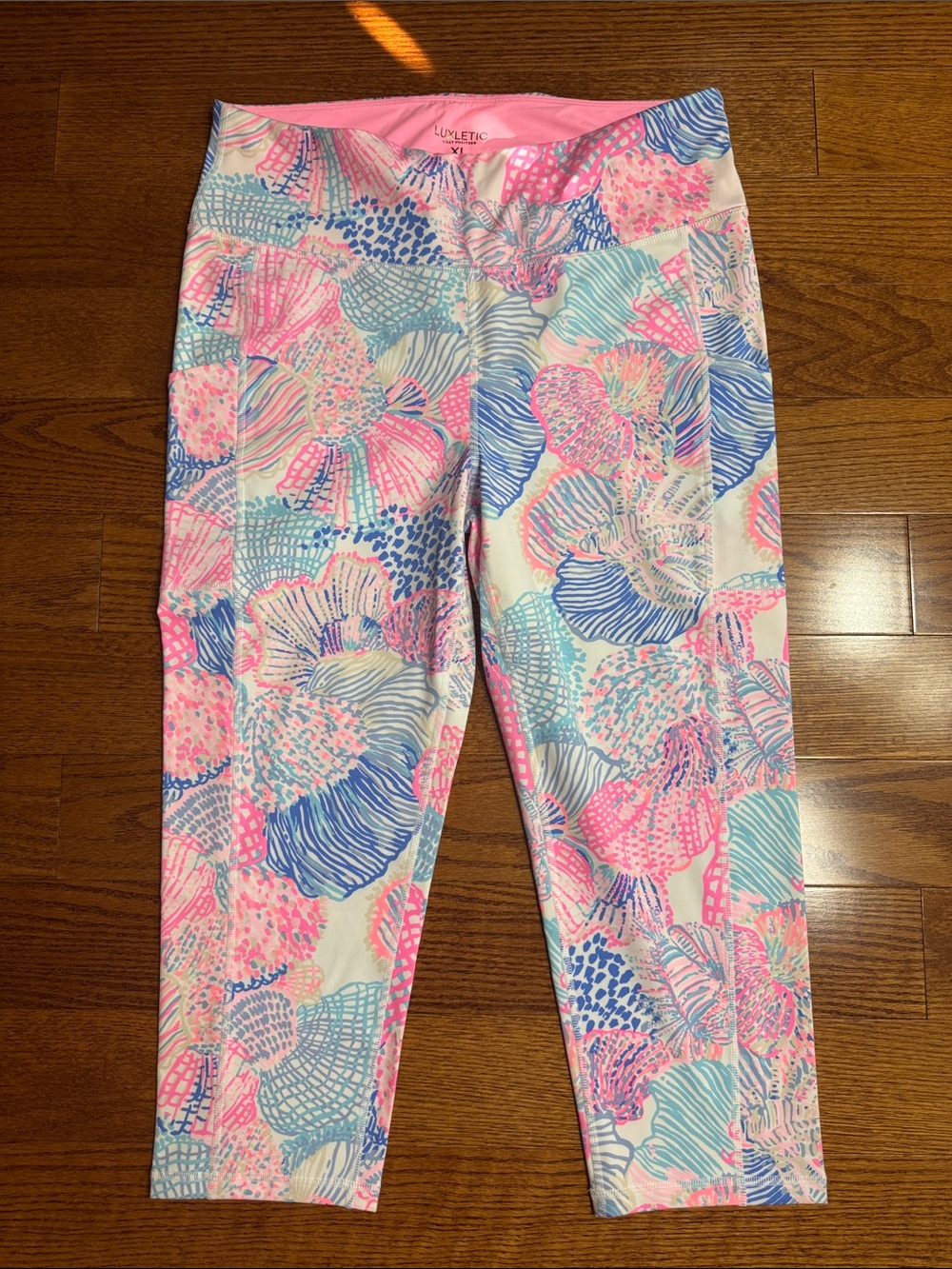 XL Lilly Pulitzer Weekender High Rise Crop Multi Roar of the Seas